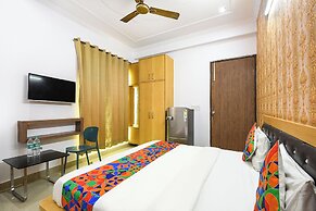 Fabhotel The Flora