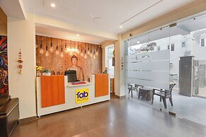 Fabhotel The Flora