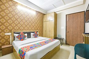 Fabhotel The Flora