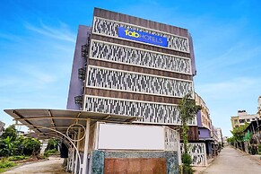 Fabhotel The Royal Park