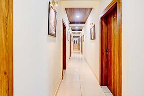 Fabhotel The Royal Park
