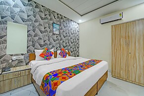 FabHotel Cressdia
