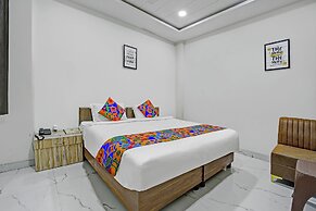 FabHotel Cressdia