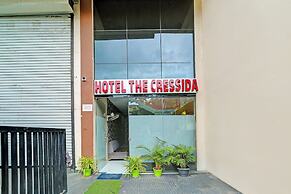 FabHotel Cressdia
