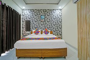 FabHotel Cressdia