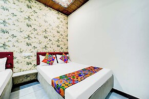 Fabhotel Mahak Palace