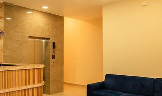 Fabhotel Jk Grand