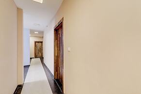Fabhotel Travellers