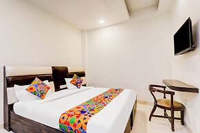 Fabhotel Travellers