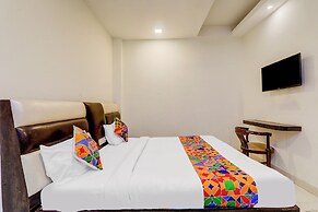 Fabhotel Travellers