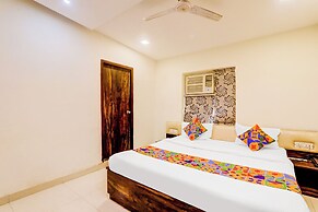 Fabhotel Travellers
