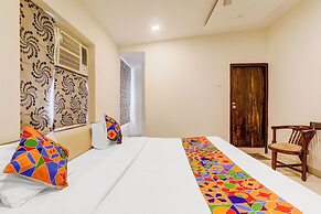 Fabhotel Travellers