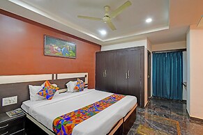 Fabhotel Royal Palm