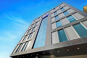 Fabhotel Royal Palm