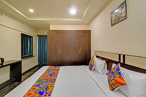 Fabhotel Royal Palm