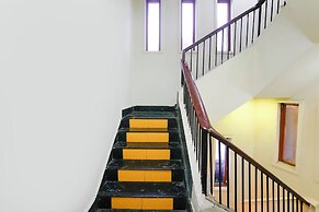 Fabhotel Panchratna