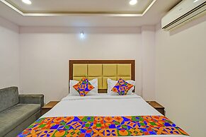 Fabhotel Vsr International