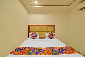 Fabhotel Vsr International