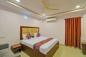 Fabhotel Vsr International