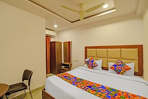 Fabhotel Vsr International