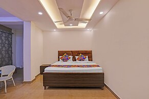 Fabhotel Moonlight & Banquets