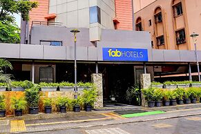 Fabhotel Ratna Regency