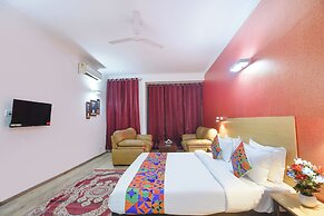 Fabhotel Royal Spark Inn
