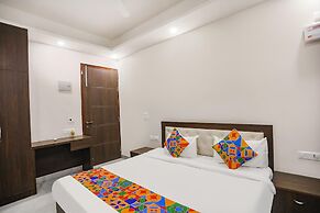 Fabhotel Signature Inn I