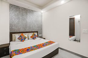 Fabhotel Signature Inn I