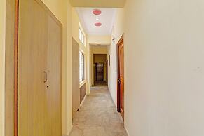 Fabhotel Anant