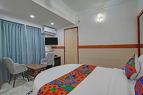 Fabhotel The Black Diamond