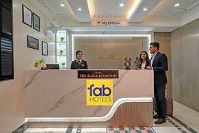 Fabhotel The Black Diamond