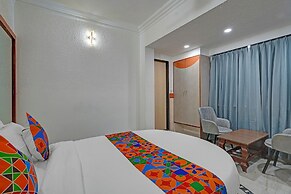 Fabhotel The Black Diamond