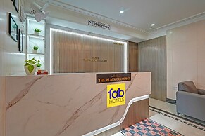 Fabhotel The Black Diamond