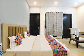 Fabhotel X Green Tree