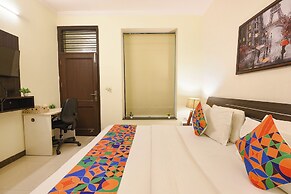 Fabhotel Golf Luxury
