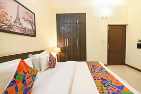 Fabhotel Golf Luxury