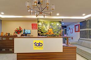Fabhotel White House Leo