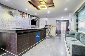 Fabhotel Royal Regalia Inn