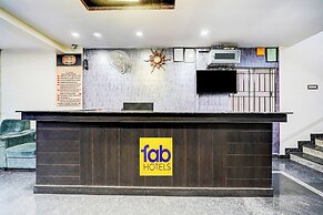 Fabhotel Royal Regalia Inn