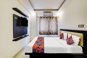 Fabhotel Royal Regalia Inn