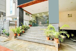 Fabhotel Royal Regalia Inn