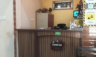 Fabhotel Crown Inn