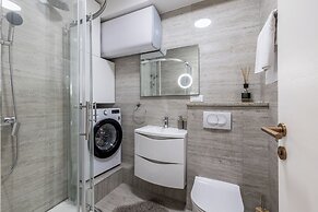 Beachaholic M&G, Luxury Seaside Suites On Znjan