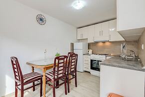 Diocletian'S Corner, Three Bedroom Apartment