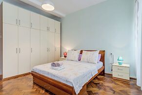 Diocletian'S Corner, Three Bedroom Apartment