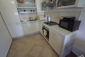 Lola Suite, One Bedroom Place With Free Parking