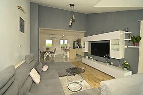 Villa Bravic 4*, Nature Home With Pool Near Split