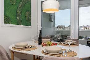 Zozo, Modern Two-Bedroom Suite