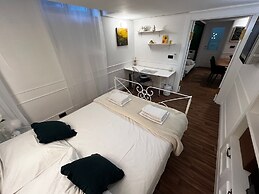 Db Interiors